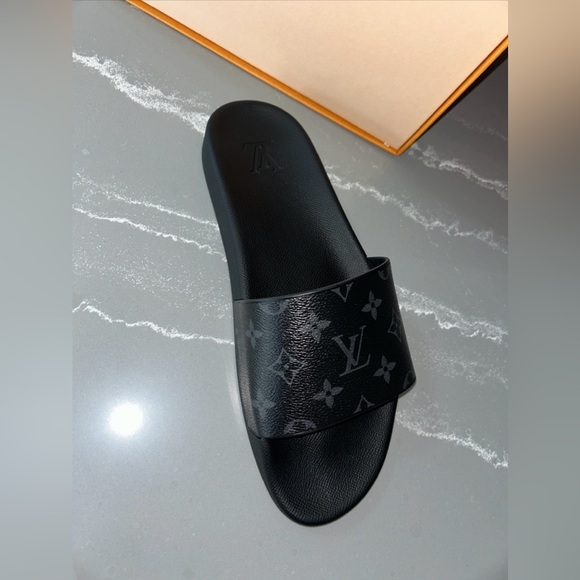 Black Louis Vuitton Waterfront Mule Slides Size 10. No defects. - Picture 3 of 16